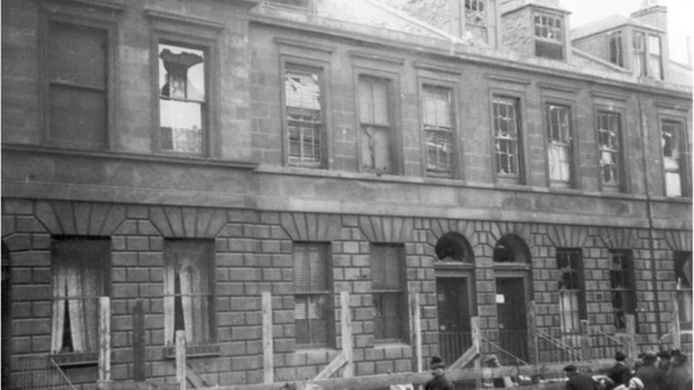 The damage caused to 39 Lauriston Place. The house was demolished in the early 1970s