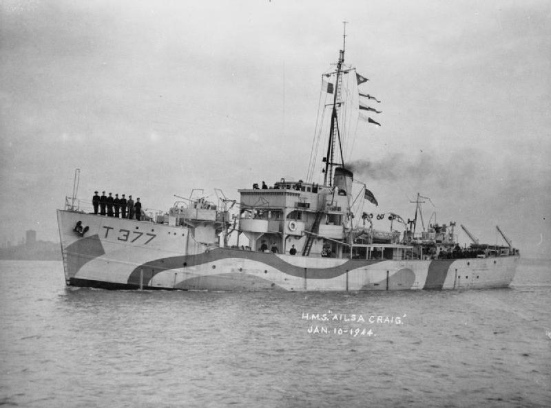 Isles-class trawler Ailsa Craig. IWM 8308-29