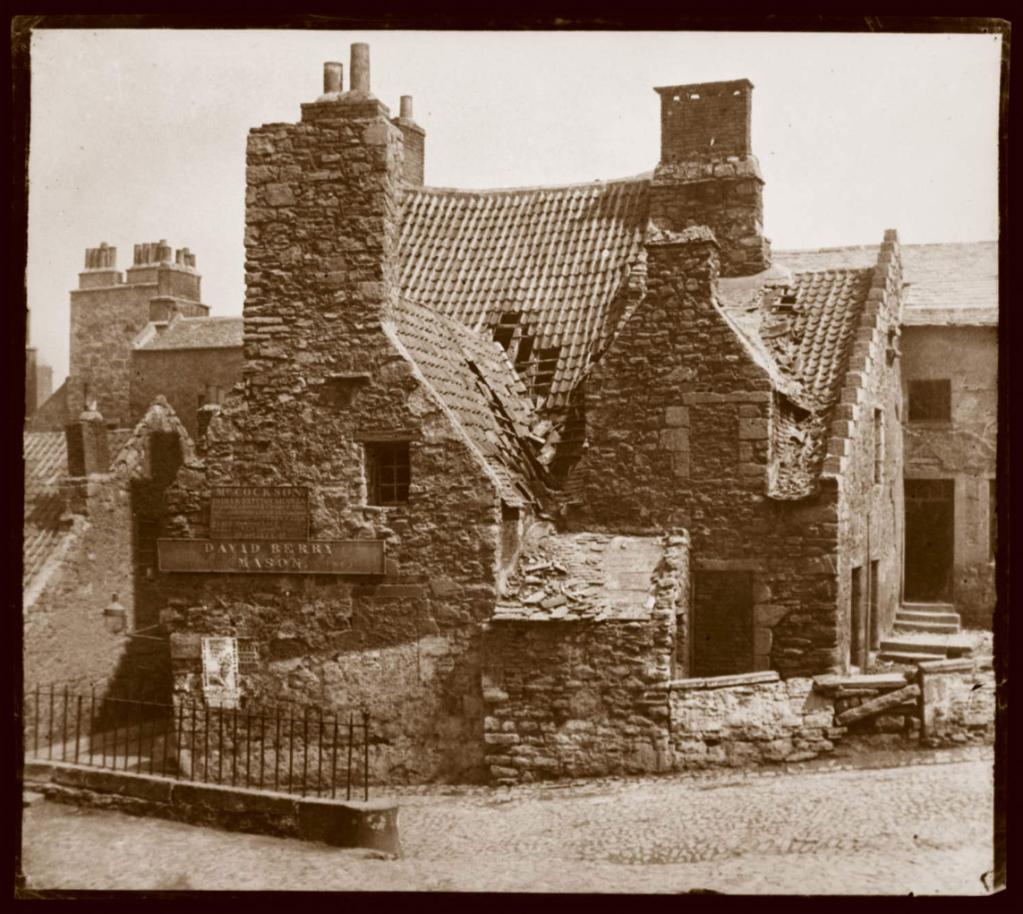 "The Old Buildings of The Society", 1856 photograph by Thomas Keith. © Edinburgh City Libraries